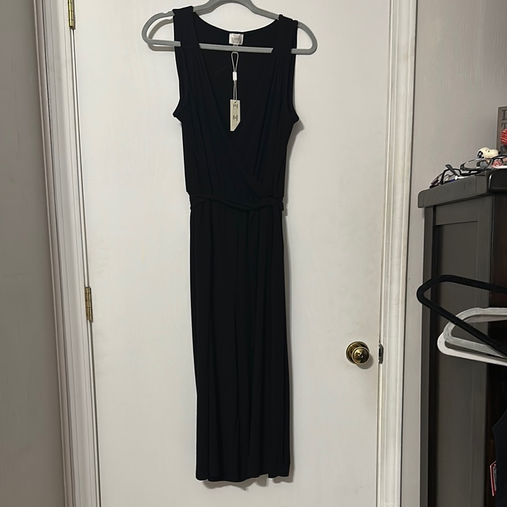 Elegant Black sleeveless jumper